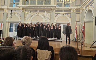 Zbor Gimnazije A. G. Matoša osvojio srebrnu plaketu na 68. Glazbenim svečanostima hrvatske mladeži